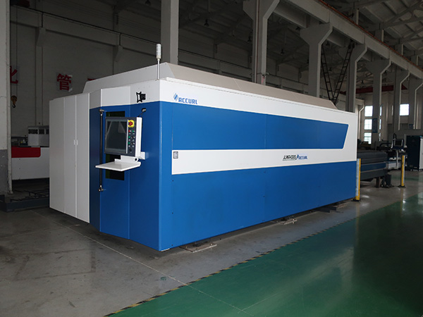 Cortador láser de 1000 vatios. Tarxeta de 8 mm ms. Prezo da máquina de corte con láser de fibra de 6 mm