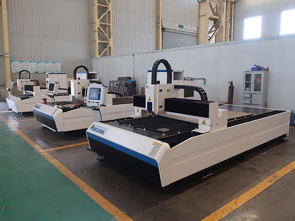Fabricación do láser CNC 1000 w 2000w 3kw máquina de corte con láser de fibra de metal